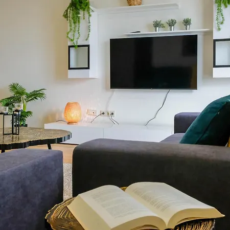 Semesterbostad Casa Do Simao Gaula Santa Cruz (Madeira)